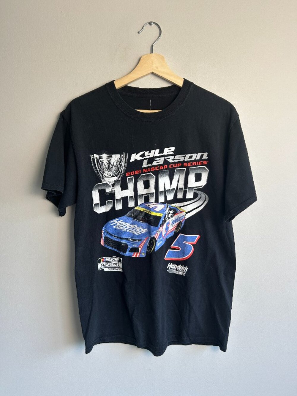 Kyle Larson 2021 NASCAR Cup Series Champion T-Shirt | Hendrick Motorsports | Med